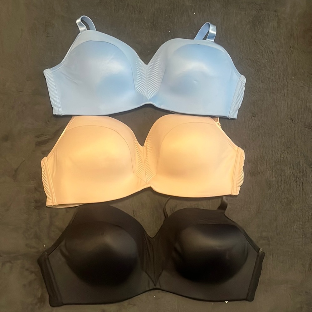 Soma cooling wireless bras. 34DD